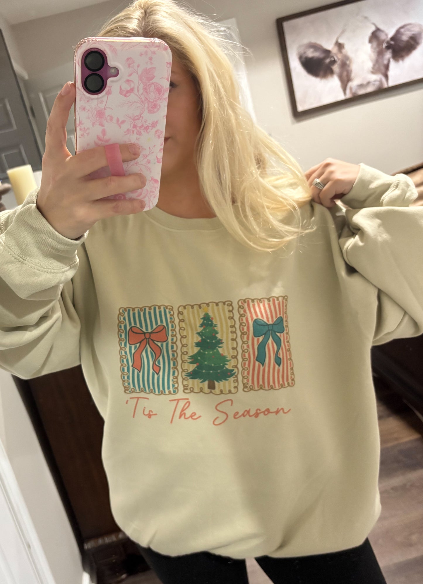 ‘Tis The Season Graphic Sweatshirt