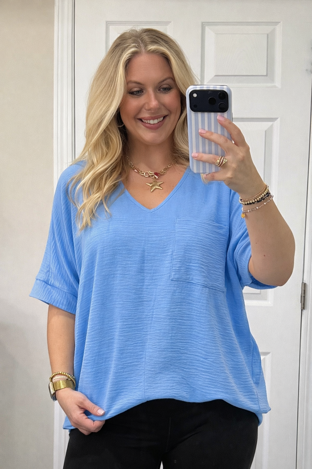 Essential Airflow Pocket V-Neck Top